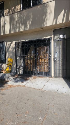 2921 W Florence, Los Angeles, CA 90043