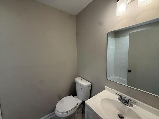 3229 Vanderbilt Lane NW, Atlanta, GA 30318
