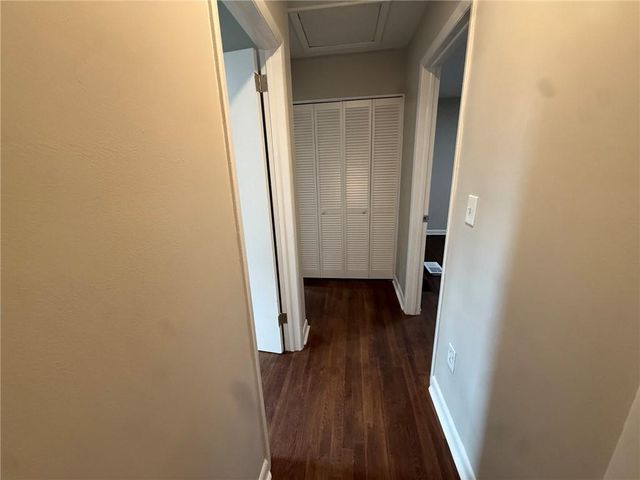 3229 Vanderbilt Lane NW, Atlanta, GA 30318
