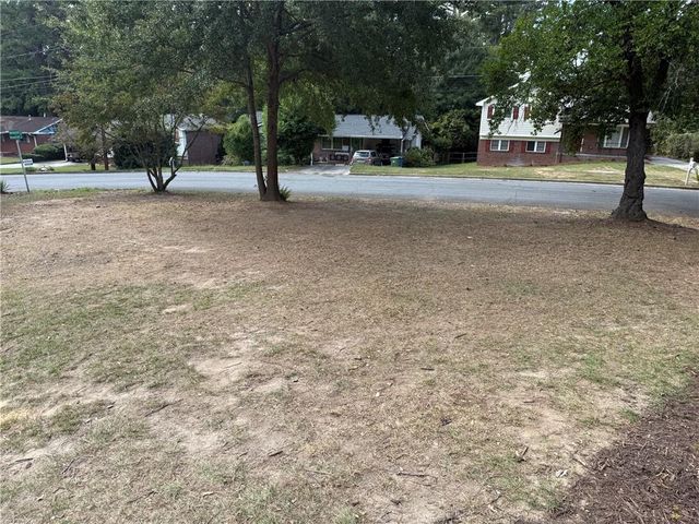 3229 Vanderbilt Lane NW, Atlanta, GA 30318