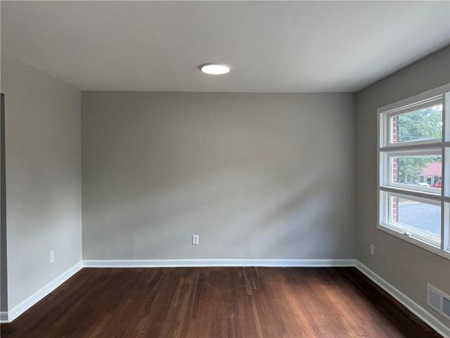 3229 Vanderbilt Lane NW, Atlanta, GA 30318