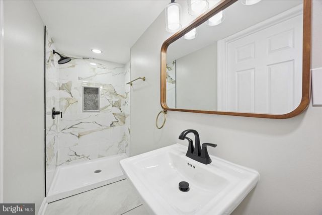 153 OLGA RD, Wilmington, DE 19805