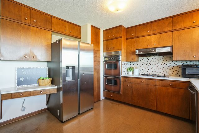 95 Allview Drive SW, Cedar Rapids, IA 52404