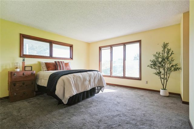 95 Allview Drive SW, Cedar Rapids, IA 52404