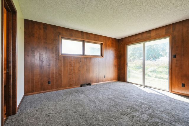 95 Allview Drive SW, Cedar Rapids, IA 52404