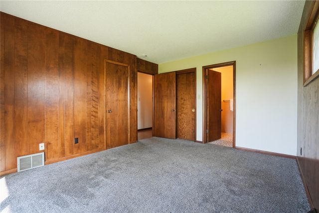 95 Allview Drive SW, Cedar Rapids, IA 52404