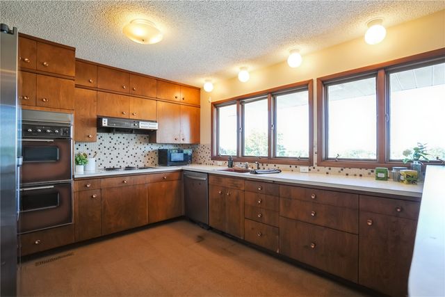 95 Allview Drive SW, Cedar Rapids, IA 52404