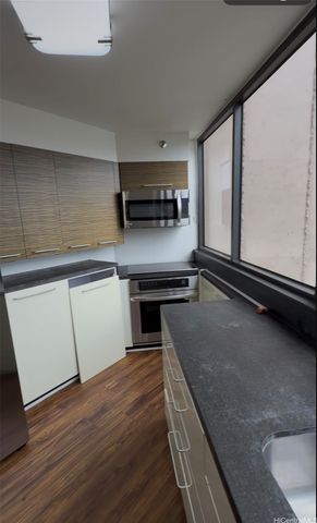 1221 Victoria Street 1705, Honolulu, HI 96814