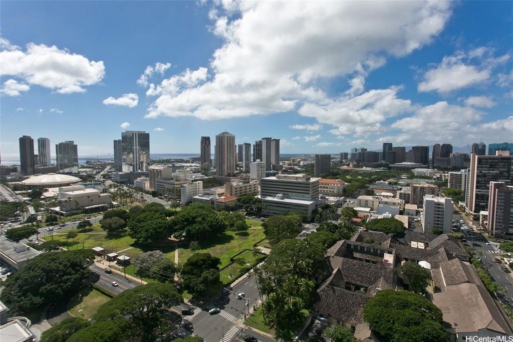 1221 Victoria Street 1705, Honolulu, HI 96814