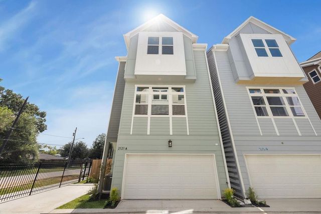 2121B Hoskins Drive, Houston, TX 77080