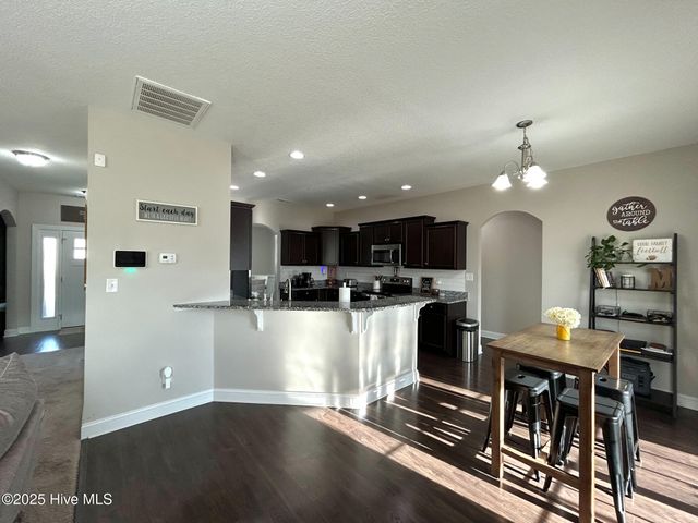 422 Worsley Way, Jacksonville, NC 28546