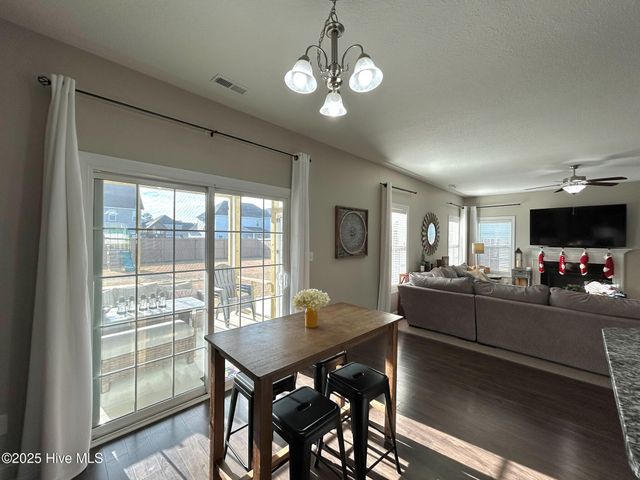 422 Worsley Way, Jacksonville, NC 28546