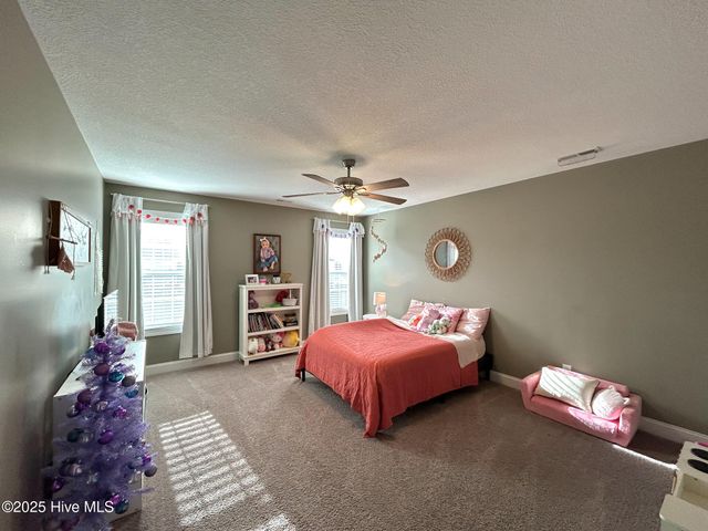 422 Worsley Way, Jacksonville, NC 28546