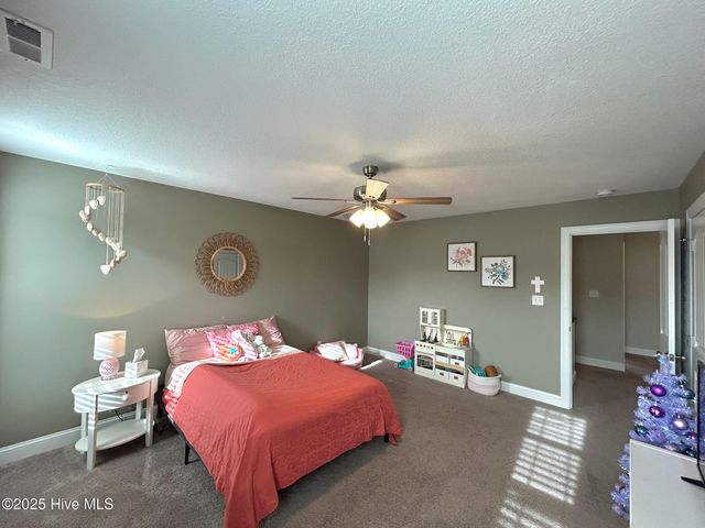 422 Worsley Way, Jacksonville, NC 28546