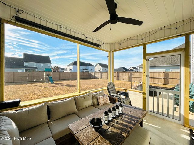 422 Worsley Way, Jacksonville, NC 28546