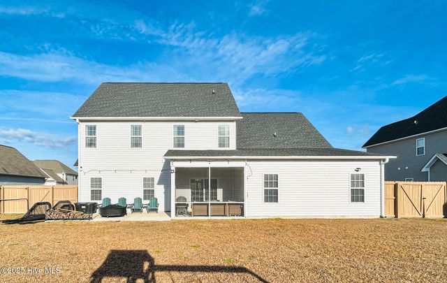 422 Worsley Way, Jacksonville, NC 28546