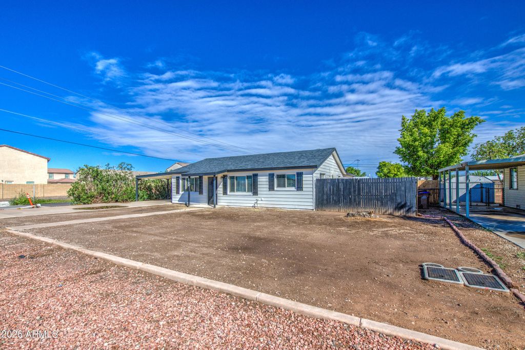 680 W RAYMOND Street, Coolidge, AZ 85128 — exterior
