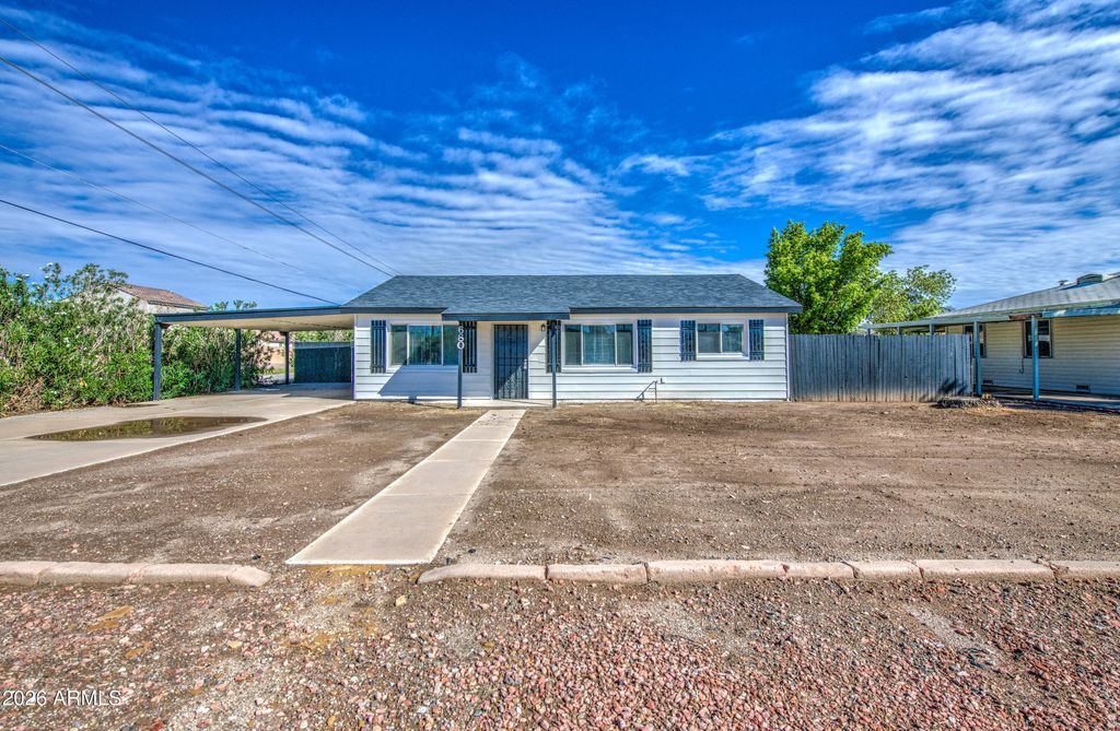 680 W RAYMOND Street, Coolidge, AZ 85128 — photo 2