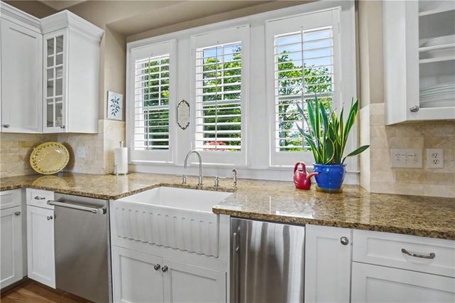 23 Waterside Drive SE, Cartersville, GA 30121