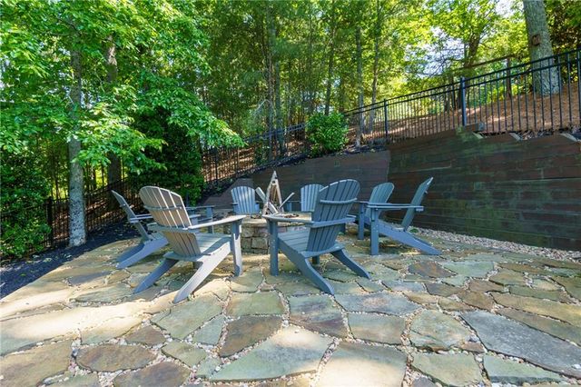 23 Waterside Drive SE, Cartersville, GA 30121
