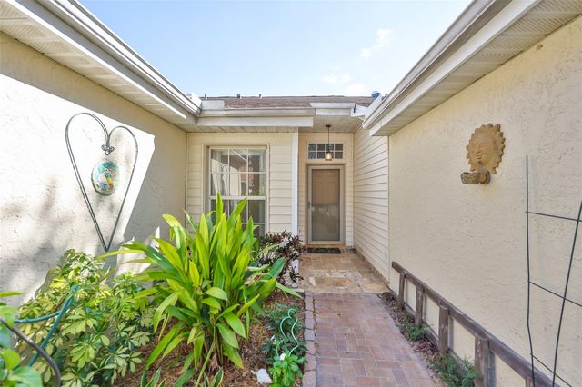 2505 NEW HAVEN CIRCLE 109, Sun City Center, FL 33573