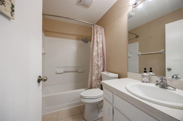 2505 NEW HAVEN CIRCLE 109, Sun City Center, FL 33573