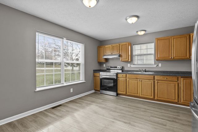 1699 Bryan Station Road, Lexington, KY 40505