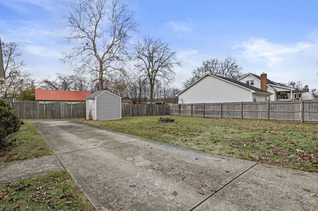 1699 Bryan Station Road, Lexington, KY 40505