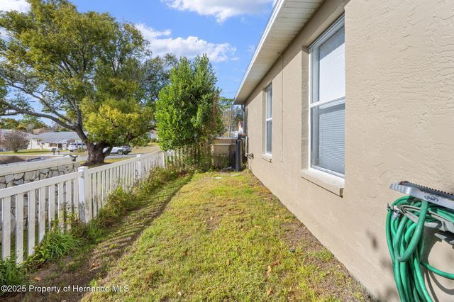 5178 Roble Avenue, Spring Hill, FL 34608