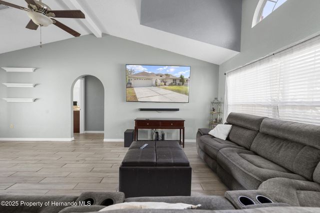 5178 Roble Avenue, Spring Hill, FL 34608