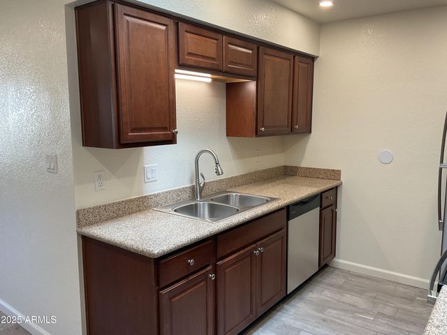 95 N COOPER Road 75, Chandler, AZ 85225