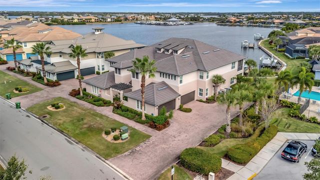1005 RIVERSCAPE STREET, Bradenton, FL 34208