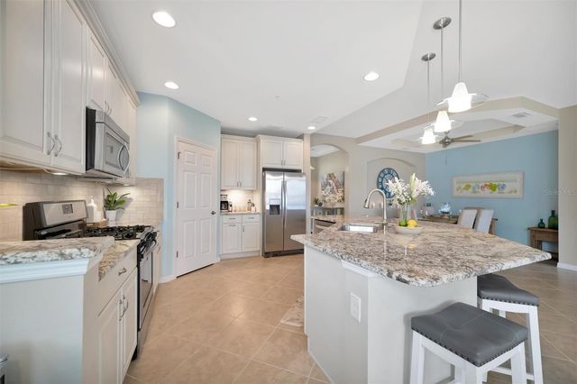 1005 RIVERSCAPE STREET, Bradenton, FL 34208