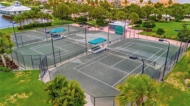 1005 RIVERSCAPE STREET, Bradenton, FL 34208