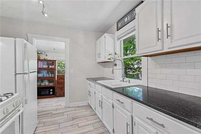 3050 N 49th Terrace, Kansas City, KS 66104