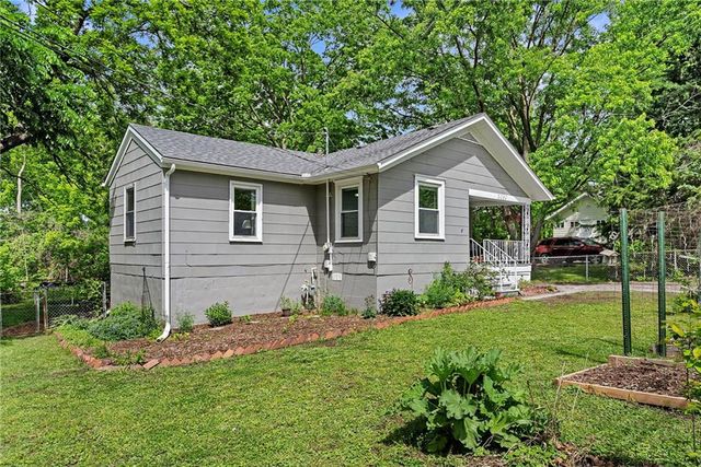 3050 N 49th Terrace, Kansas City, KS 66104