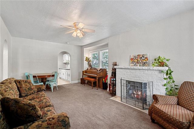 3050 N 49th Terrace, Kansas City, KS 66104