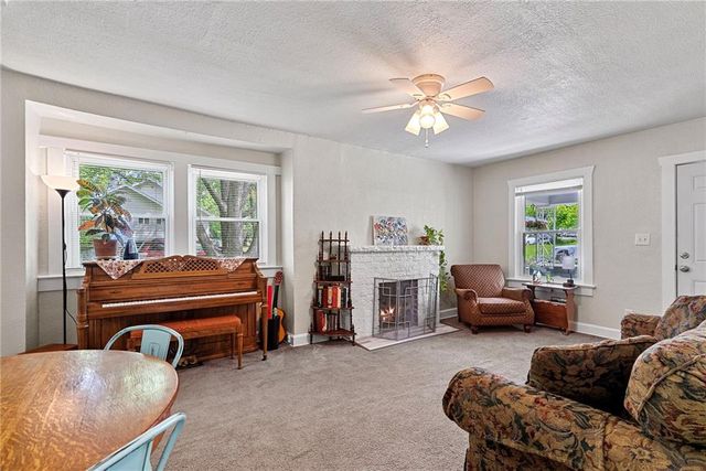 3050 N 49th Terrace, Kansas City, KS 66104