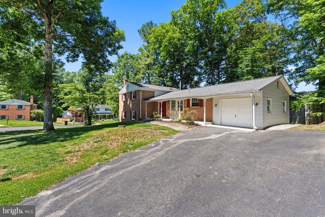 6608 GREY FOX DR, Springfield, VA 22152