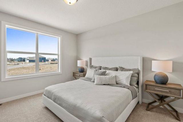 5821 Freeland Bay N, Hugo, MN 55038