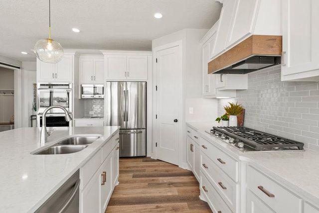 5821 Freeland Bay N, Hugo, MN 55038