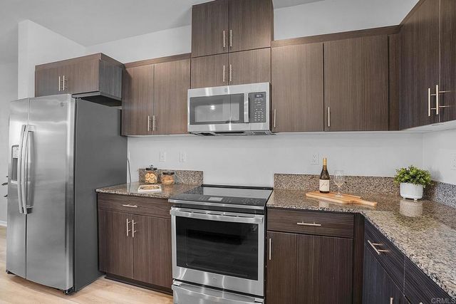 5204 Beachfront Cove St. 22, San Diego, CA 92154