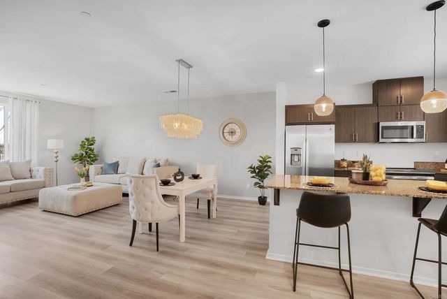 5204 Beachfront Cove St. 22, San Diego, CA 92154