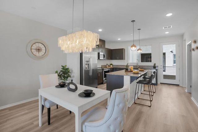 5204 Beachfront Cove St. 22, San Diego, CA 92154