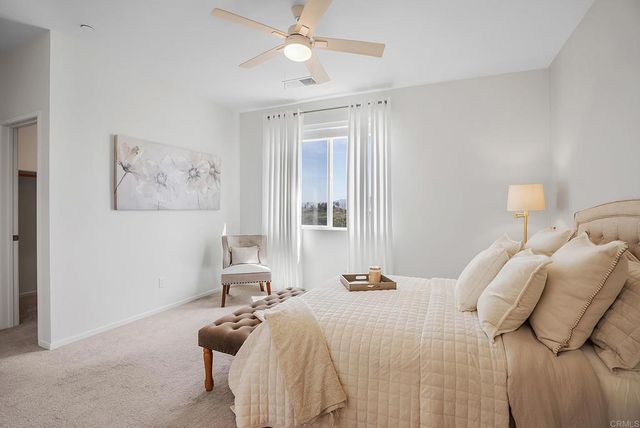 5204 Beachfront Cove St. 22, San Diego, CA 92154