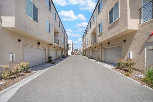 5204 Beachfront Cove St. 22, San Diego, CA 92154