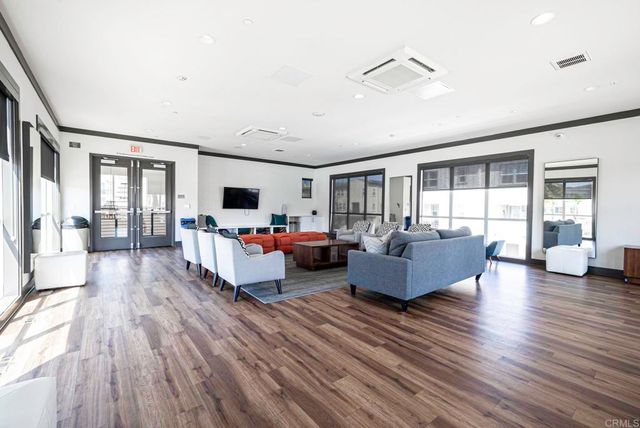 5204 Beachfront Cove St. 22, San Diego, CA 92154