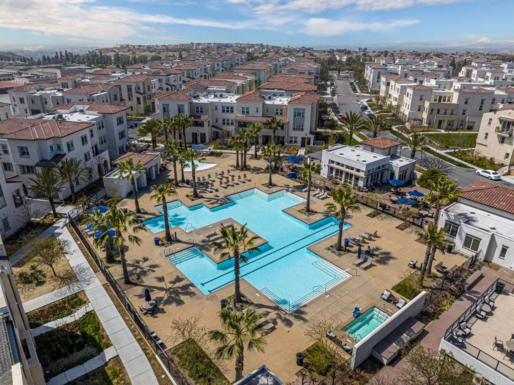 5204 Beachfront Cove St. 22, San Diego, CA 92154