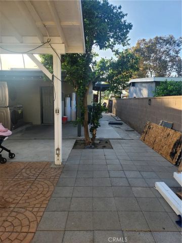 960 Stichman, La Puente, CA 91746