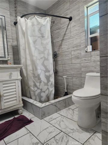 960 Stichman, La Puente, CA 91746